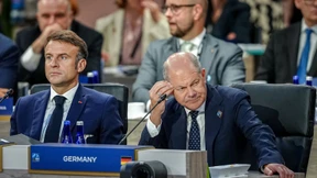 Sie gratulieren trotz aller Sorgen