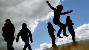 „Papi, warum hat der liebe Gott keine Frau?“