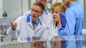 Viele Einblicke für die Kanzlerin 