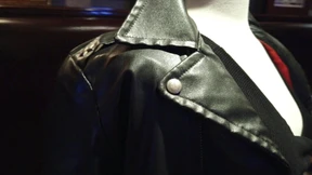 „Grease“-Outfit von Olivia Newton-John versteigert