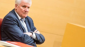 Seehofer rügt CSU-Plan zum Wahlrecht