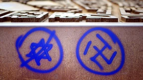 Sprunghafter Anstieg antisemitischer und islamfeindlicher Straftaten