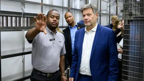 Habeck auf Werbetour in Afrika