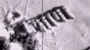 30 Mann gegen die Bankiers des Terrors