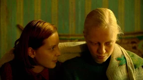 Zwei Frauen von der Front