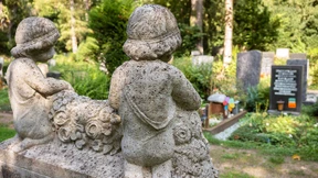 Er klaute Urnen, um der Stadt eins auszuwischen