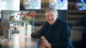 Früherer Modeunternehmer gibt Gebot für Air Berlin ab