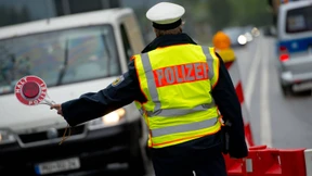 Deutschland führt wieder Grenzkontrollen ein