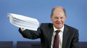 Regierung stemmt sich mit Milliarden gegen die Krise