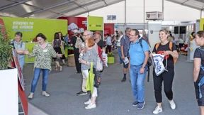 Spähpanzer und Dildos aus Holz