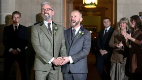 Erste Homo-Ehen in England und Wales