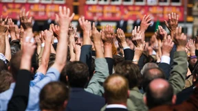 Unter Karlsruher Kuratel