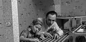 Wie Väter die Vaterrolle ihrer Söhne prägen