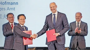 Große Gesten, wenig Worte