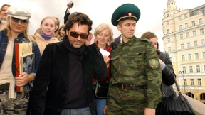 Thomas Anders klärt russische Fans auf