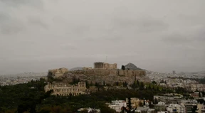 Staubwolken über der Akropolis