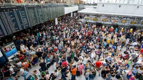 Lange Schlangen am Münchener Flughafen