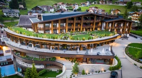 Luxus-Hotel mit Almhütten-Flair