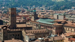 Eine Reise in die italienische Stadt Bologna