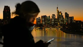 Mit C-19 über Corona plaudern