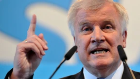 Seehofer schließt sich Forderung nach Senkung der Stromsteuer an