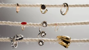 Alles hat ein Ende, mancher Ring hat zwei