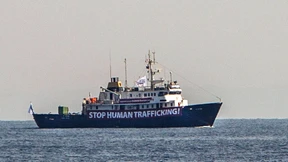Manövrierunfähig im Mittelmeer