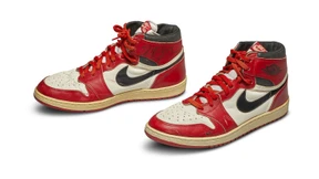 Michael Jordans Basketball-Schuhe für 560.000 Dollar versteigert