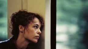 Abstand halten im Kinosaal