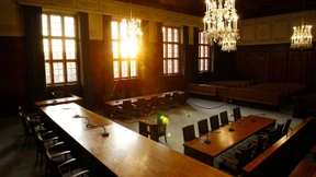 Ein Prozess gegen den Kaiser?