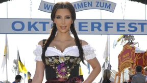 Promis im Dirndl