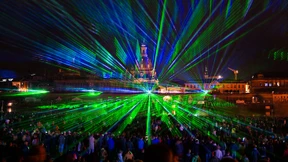 Mit kaltem Licht in finstere Seelen?