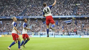 Endlich steht das Gerüst beim HSV