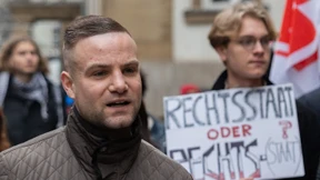 Harte Kritik am funktionierenden Rechtsstaat