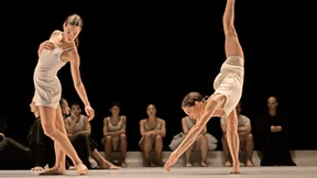 Tanz mit Krieg im Blick