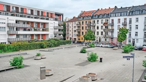 Wie ein städtischer Platz an den Klimawandel angepasst wird