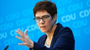 Kramp-Karrenbauer lehnt Koalition mit AfD in Sachsen ab
