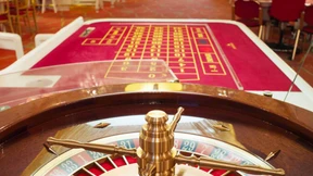 Leitungen für Gas und Wasser dank des Roulettekessels