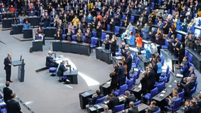 Regierung verkündet sicherheitspolitische Wende