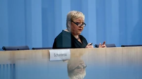 Weiterhin sehr große Defizite