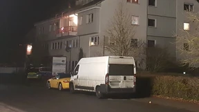 Mann sticht drei Frauen nieder
