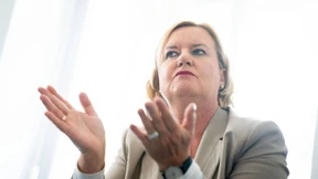 Wehrbeauftragte hält Bundeswehr für „nicht besonders anfällig“