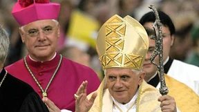 Benedikt XVI. beruft Bischof Müller in den Vatikan