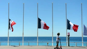 86 Lichtsäulen für die Opfer von Nizza