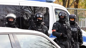 Fünf Jungen nach Schusswaffenalarm an Hamburger Schulen festgenommen