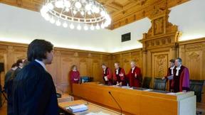 Rocker verwirken das Recht auf einen Waffenschein