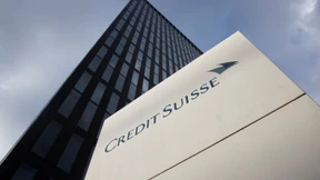 Credit Suisse baut radikal um