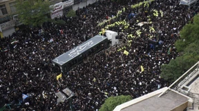 Iranischer Präsident Raisi beigesetzt