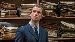 „Im Labyrinth des Schweigens“ geht ins Rennen