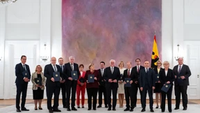 Große Koalition aus dem Amt entlassen